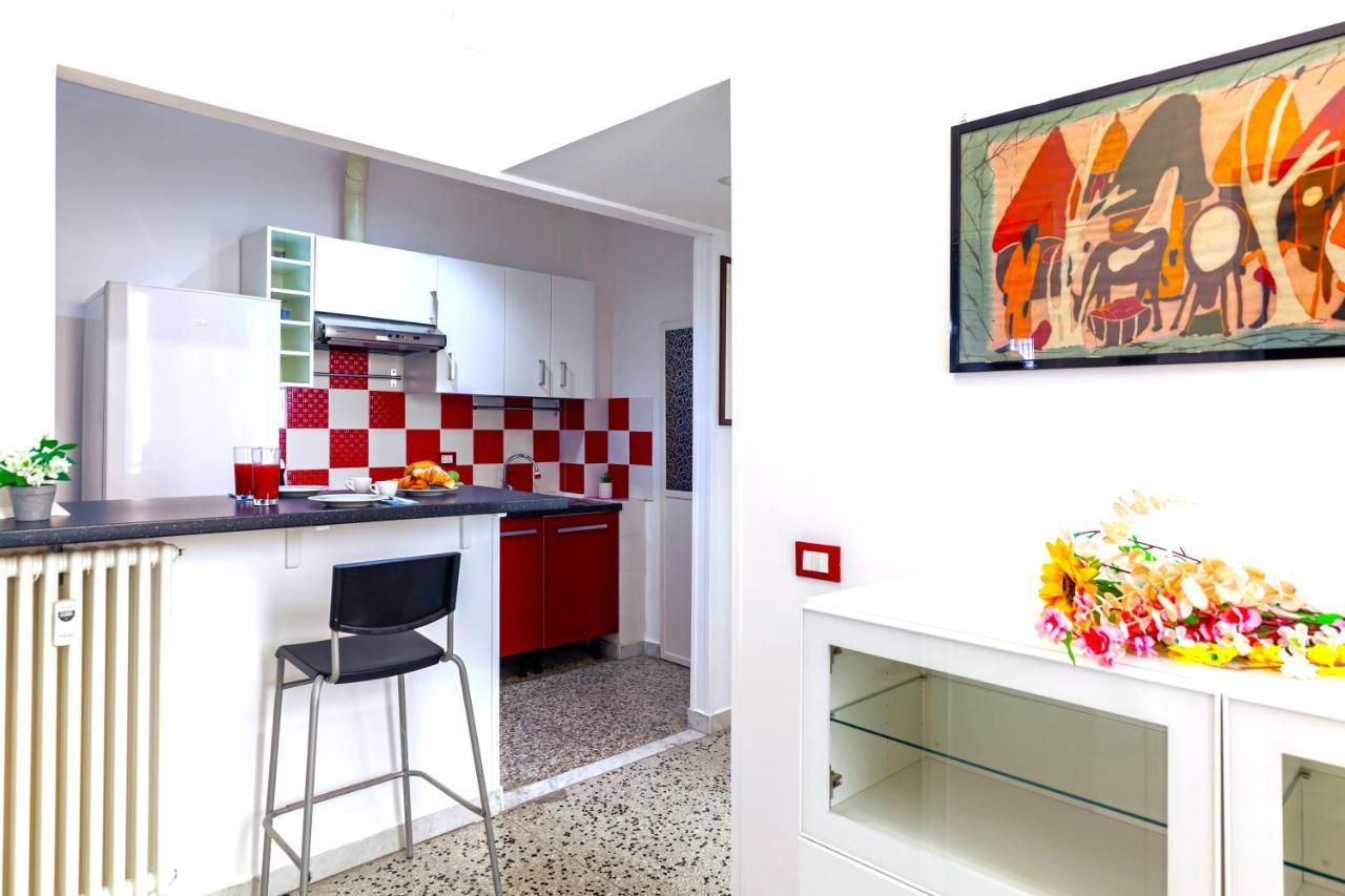 Hostly - Sant'Orsola Suite Apartment ローマ エクステリア 写真