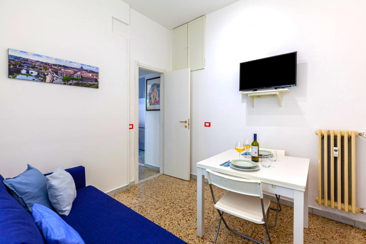 Hostly - Sant'Orsola Suite Apartment ローマ エクステリア 写真