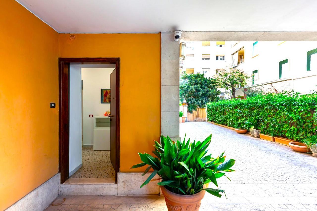 Hostly - Sant'Orsola Suite Apartment ローマ エクステリア 写真