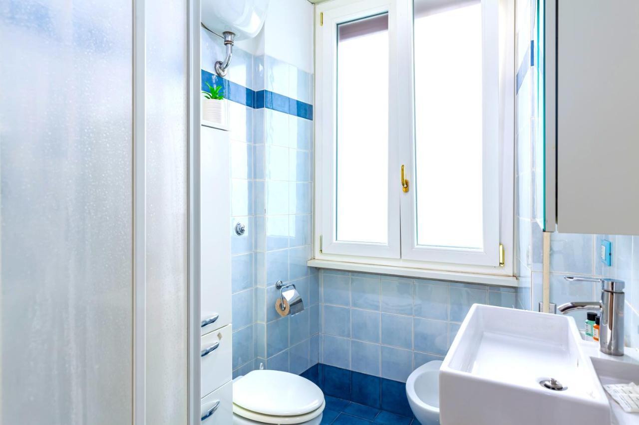 Hostly - Sant'Orsola Suite Apartment ローマ エクステリア 写真